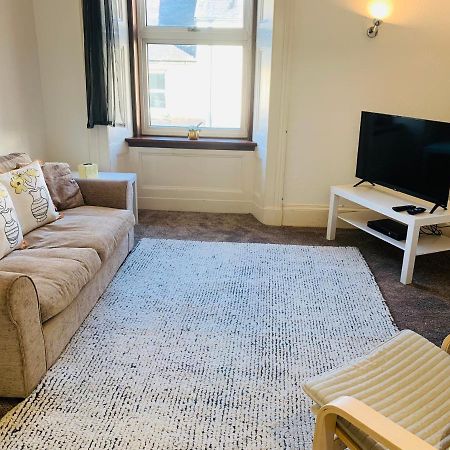 The Little Bay - Town Centre Flat, Oban Appartement Buitenkant foto