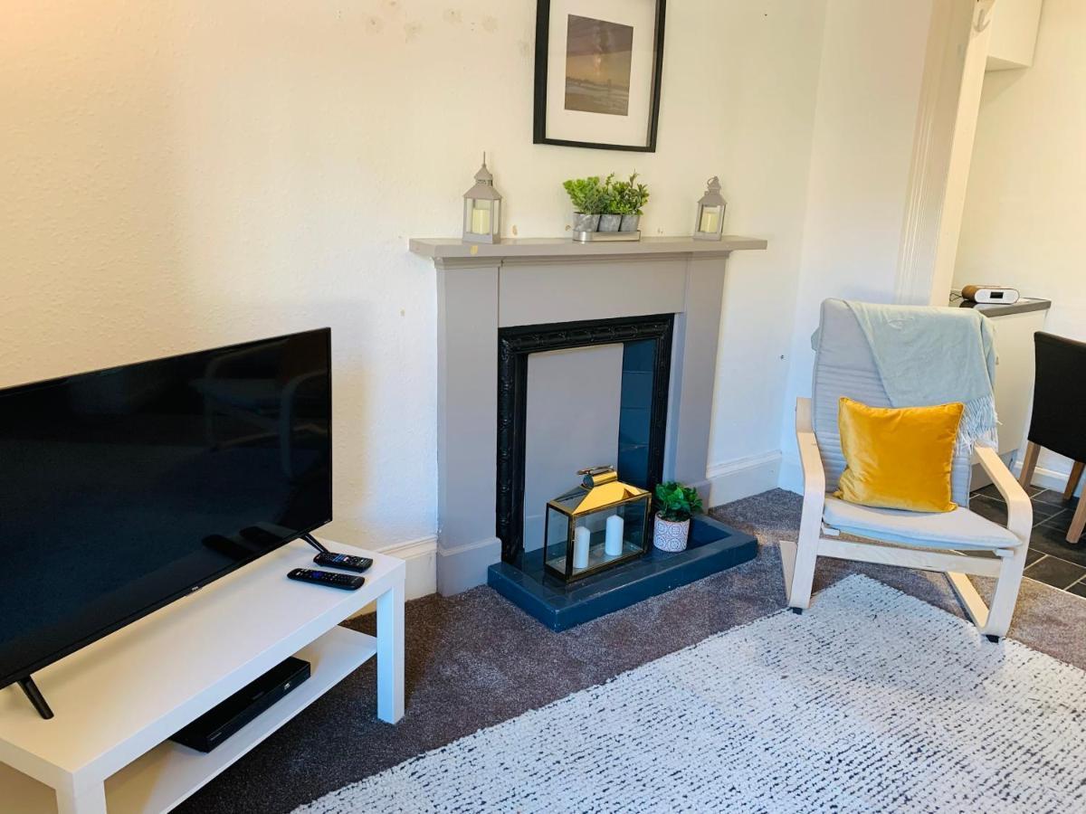 The Little Bay - Town Centre Flat, Oban Appartement Buitenkant foto